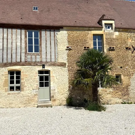 Semesterbostad La Ferme Du Chateau De Grisy - Piscine - Calme - Jeux