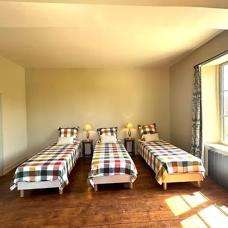 La Ferme Du Chateau De Grisy - Piscine - Calme - Jeux Vendeuvre