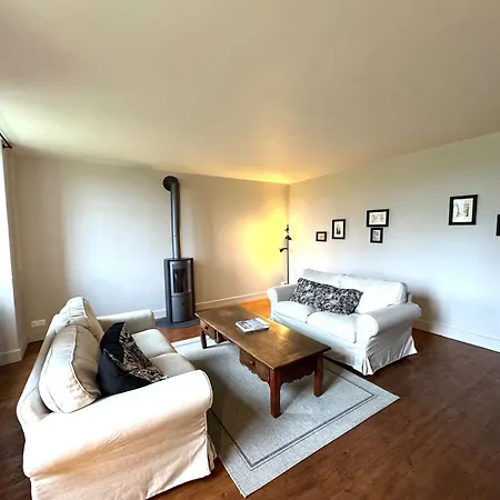 La Ferme Du Chateau De Grisy - Piscine - Calme - Jeux * Vendeuvre