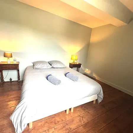 La Ferme Du Chateau De Grisy - Piscine - Calme - Jeux Semesterbostad *
