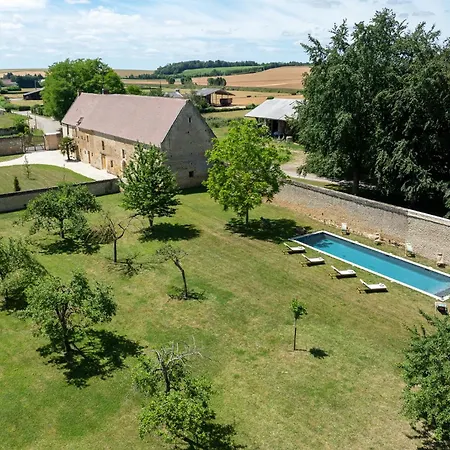 La Ferme Du Chateau De Grisy - Piscine - Calme - Jeux Vendeuvre