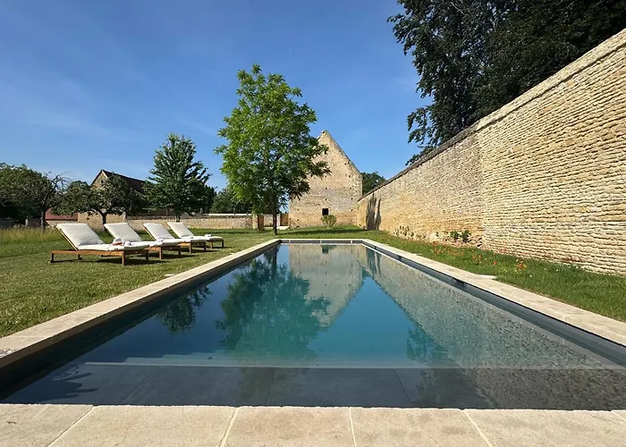 La Ferme Du Chateau De Grisy - Piscine - Calme - Jeux 度假居 *