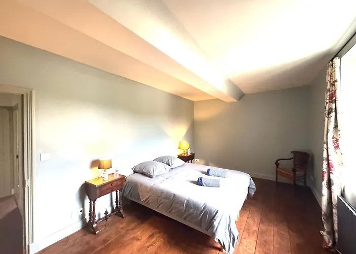 度假居 La Ferme Du Chateau De Grisy - Piscine - Calme - Jeux *